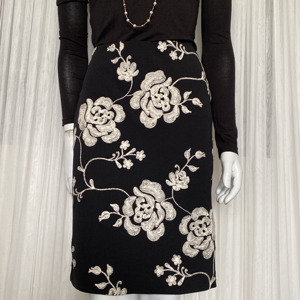 Eci black pencil skirt, cream flowers embroidered